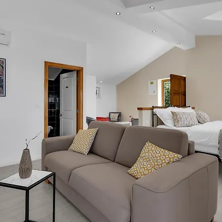 Zora Stonehouses - Private With Heated Pool Villa Makarska