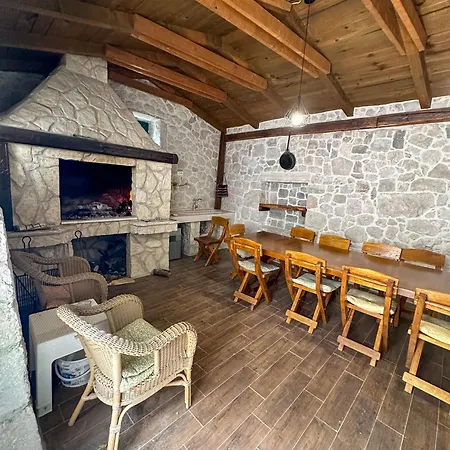 Zora Stonehouses - Private With Heated Pool Villa Makarska