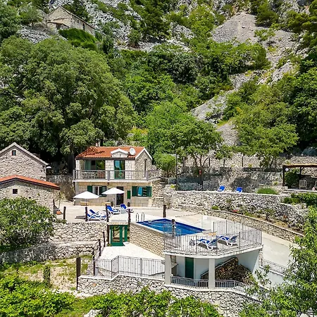 Zora Stonehouses - Private With Heated Pool Villa *